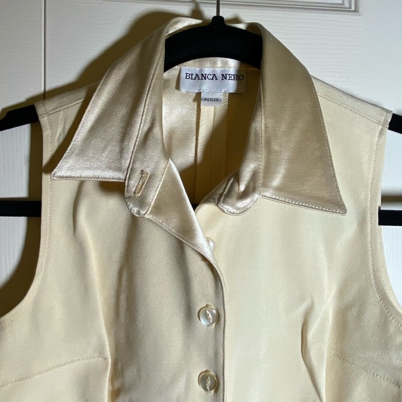 Brand New w/ Tags! Dressy Buttoned Vest Top - Picture 5 of 7